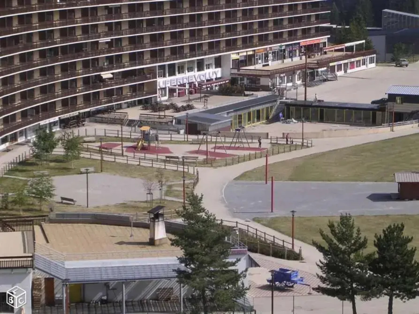 ANCOLIE 23 Les Chalets de Super D