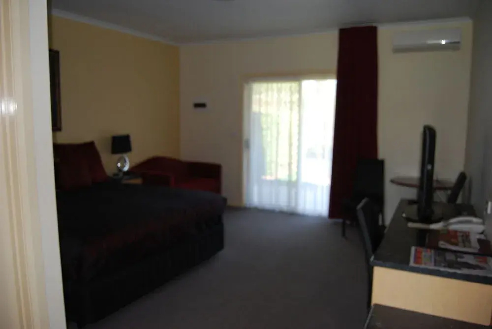 Sportsmans Motor Inn