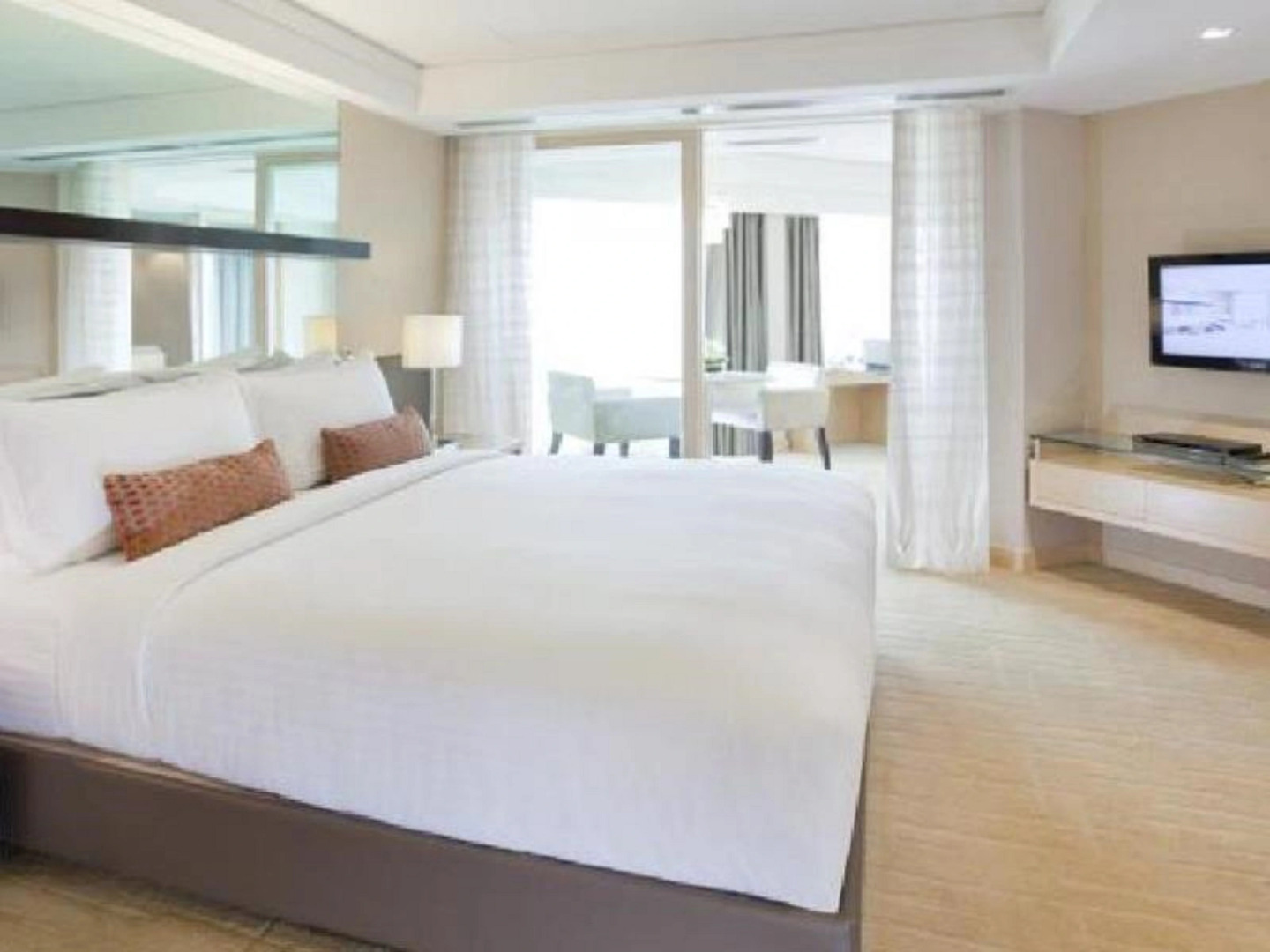 Dorsett Grand Subang