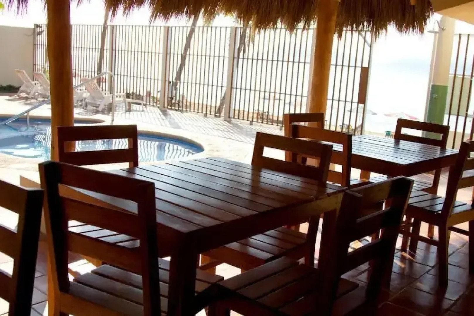 Las Arenas Bungalows Melaque