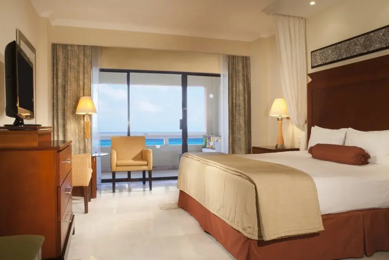 Wyndham Grand Cancun All Inclusive Resort & Villas