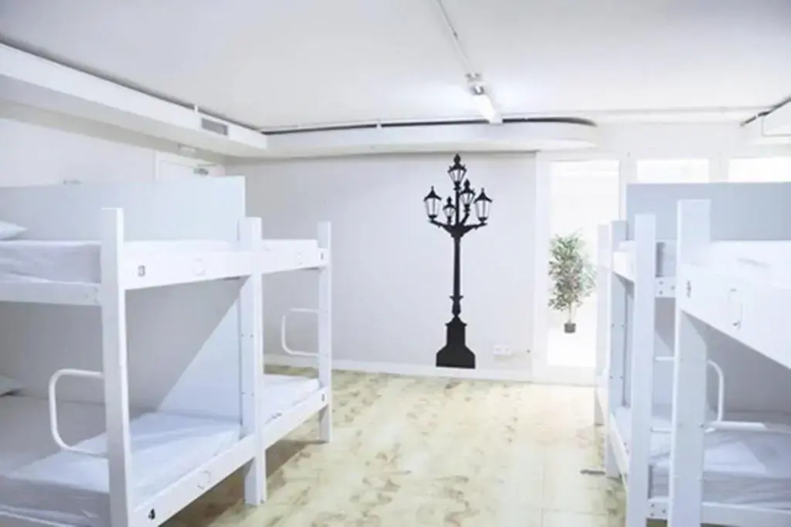 Hola Hostal Eixample - Hostel