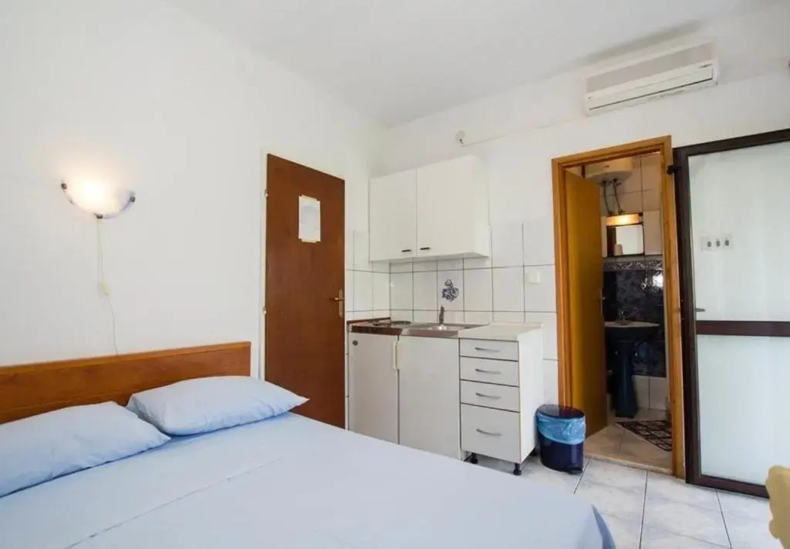 Apartments Juri - 60 m from sea