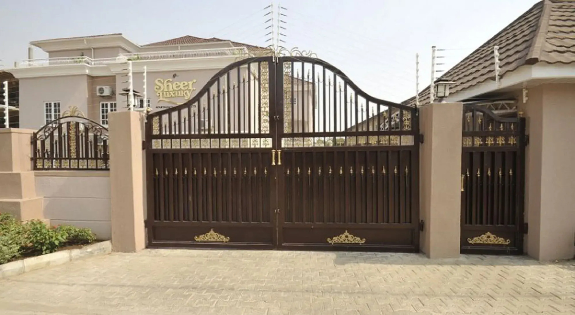 Sheer Luxury Apartments & Suites