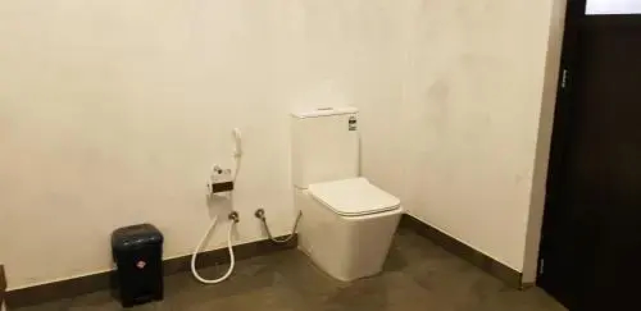 Mahinda Hotel and Restaurant