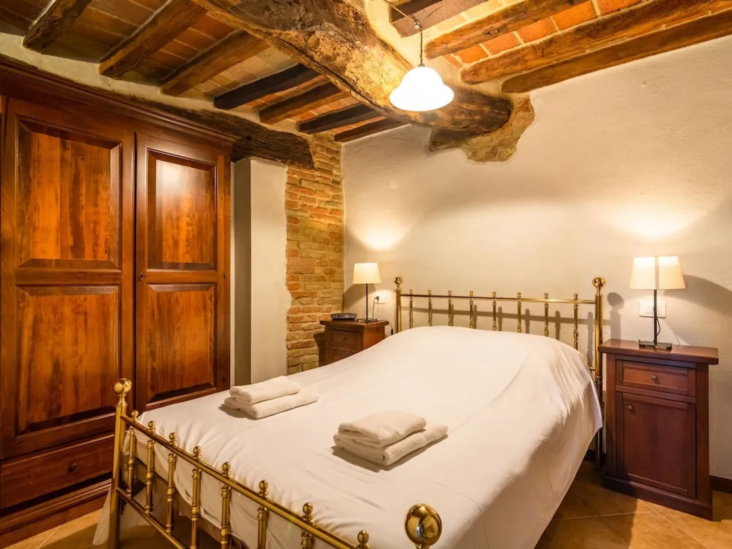 Holiday House With Pool and Fantastic Views