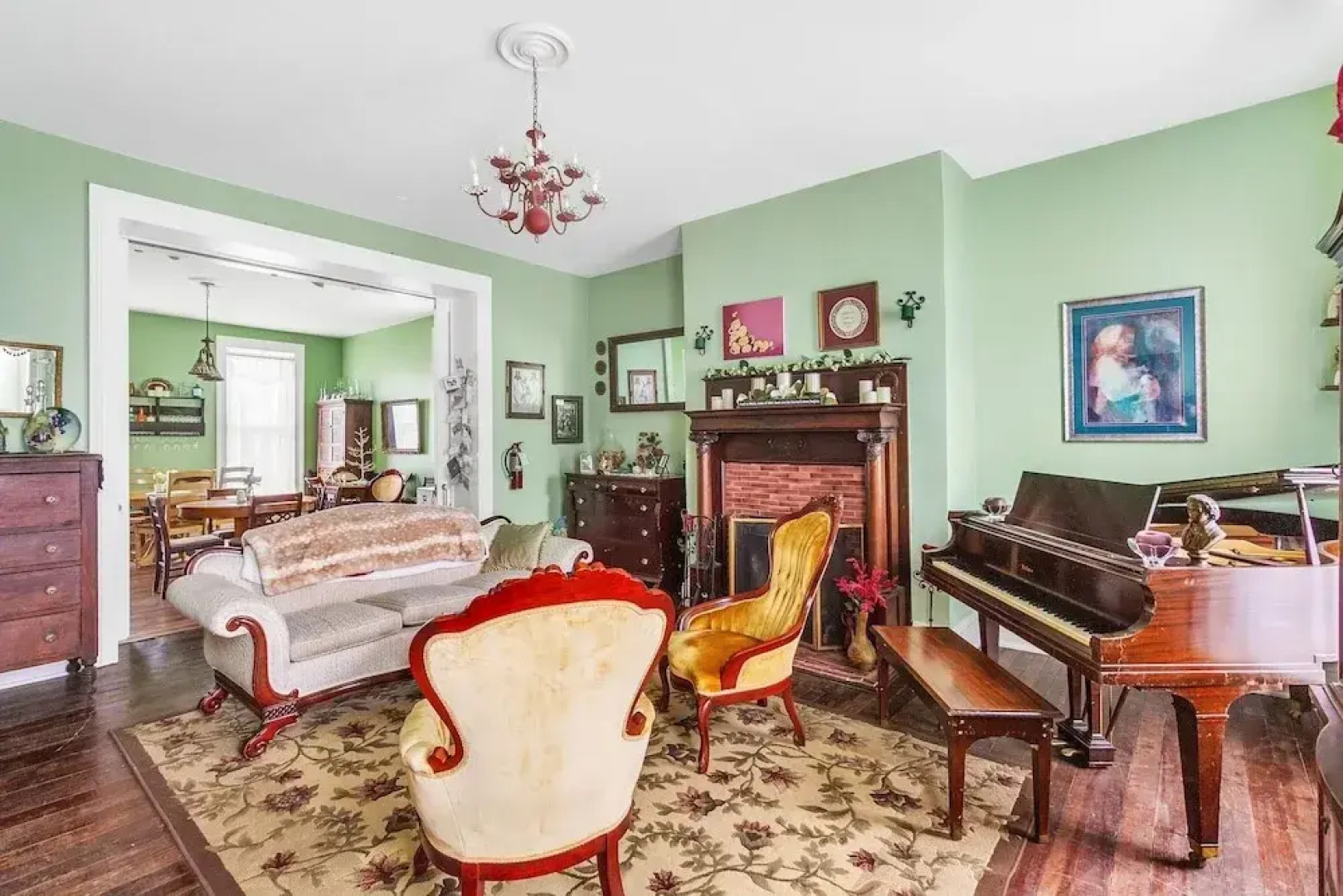 Dupriest Room 1 Bedroom by Main Street Bed & Breakfast