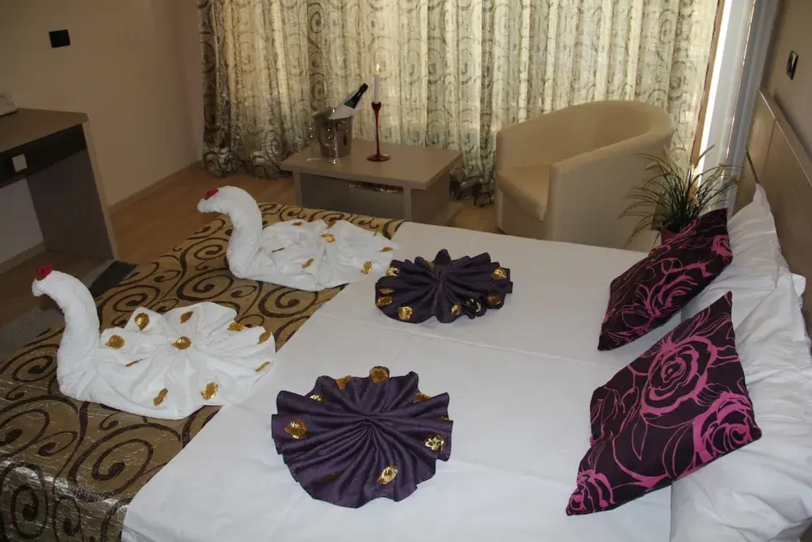 Sangria Luxury Family