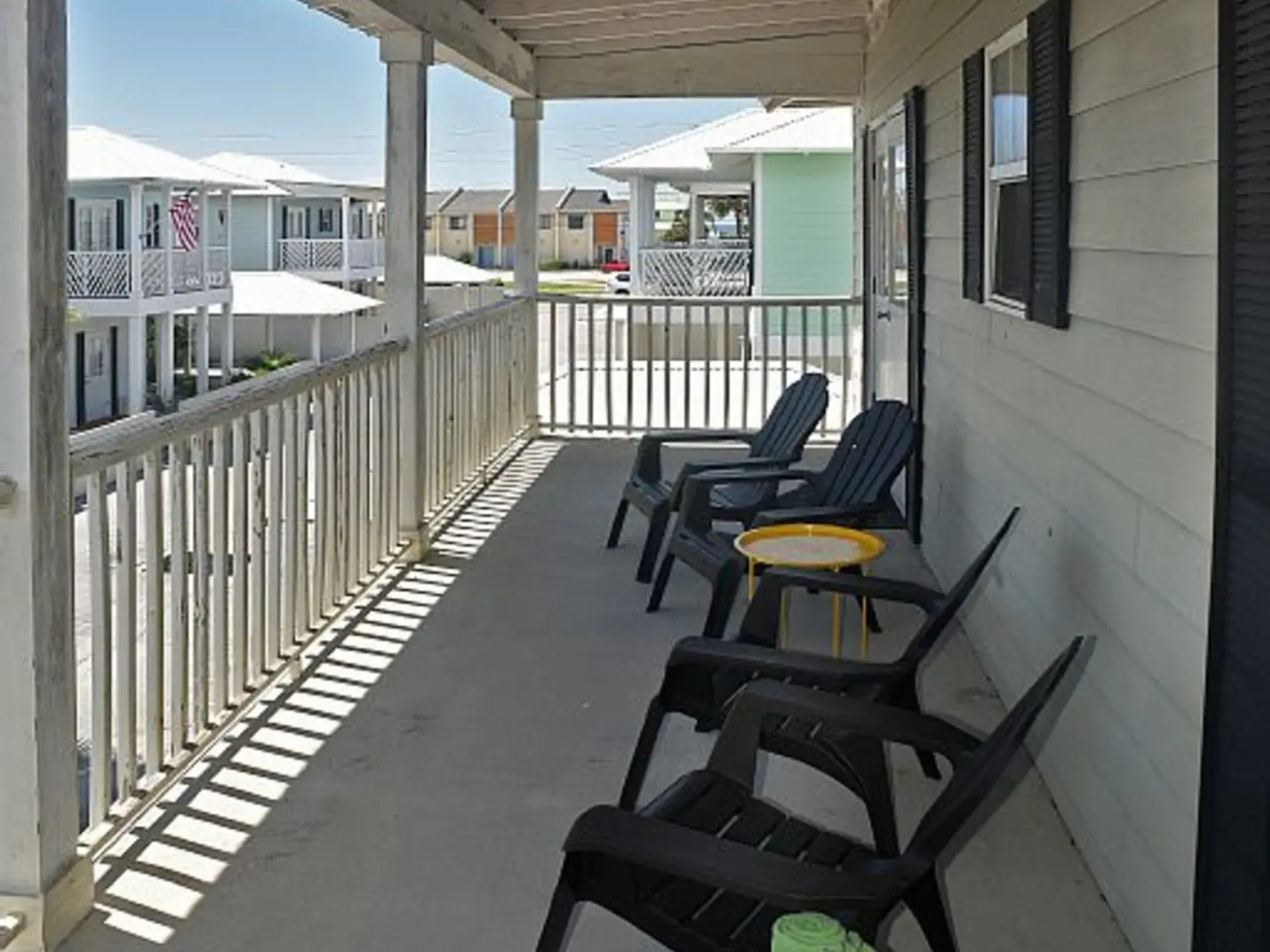 Seaview Cottages 6 Great Value Family Vacation Home and 2 Minute Walk