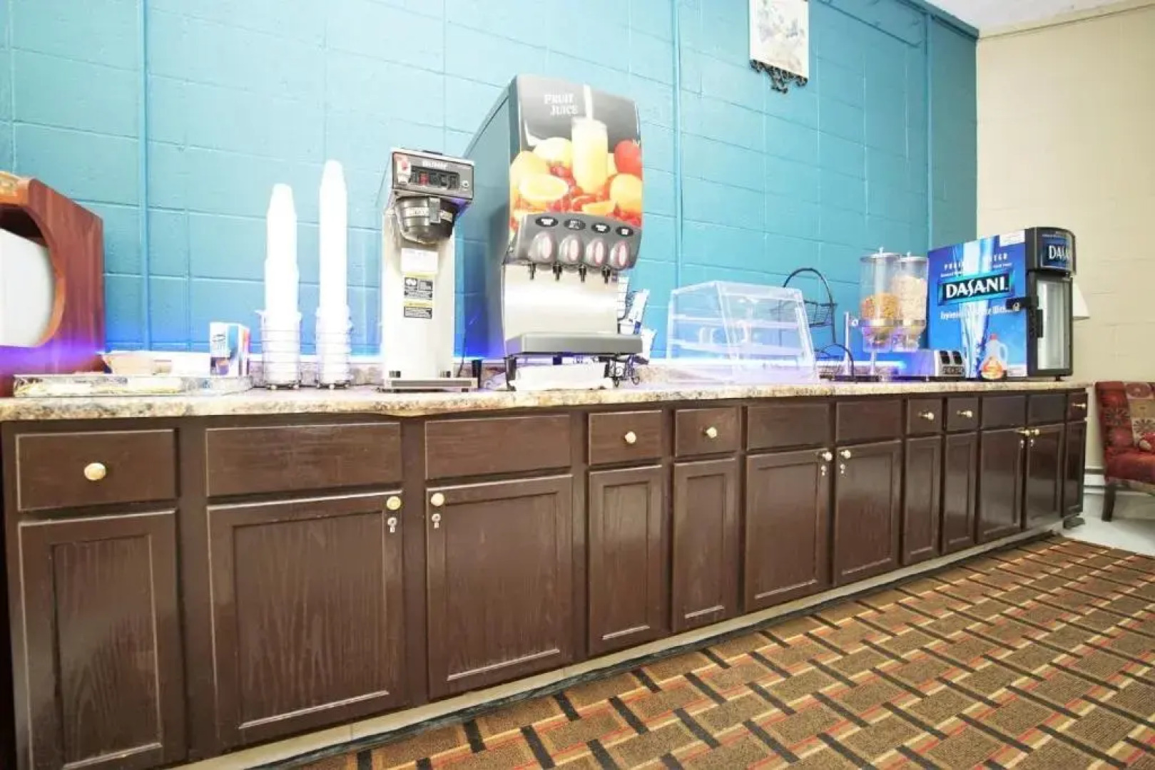 Faribault Hometown Inn & Suites