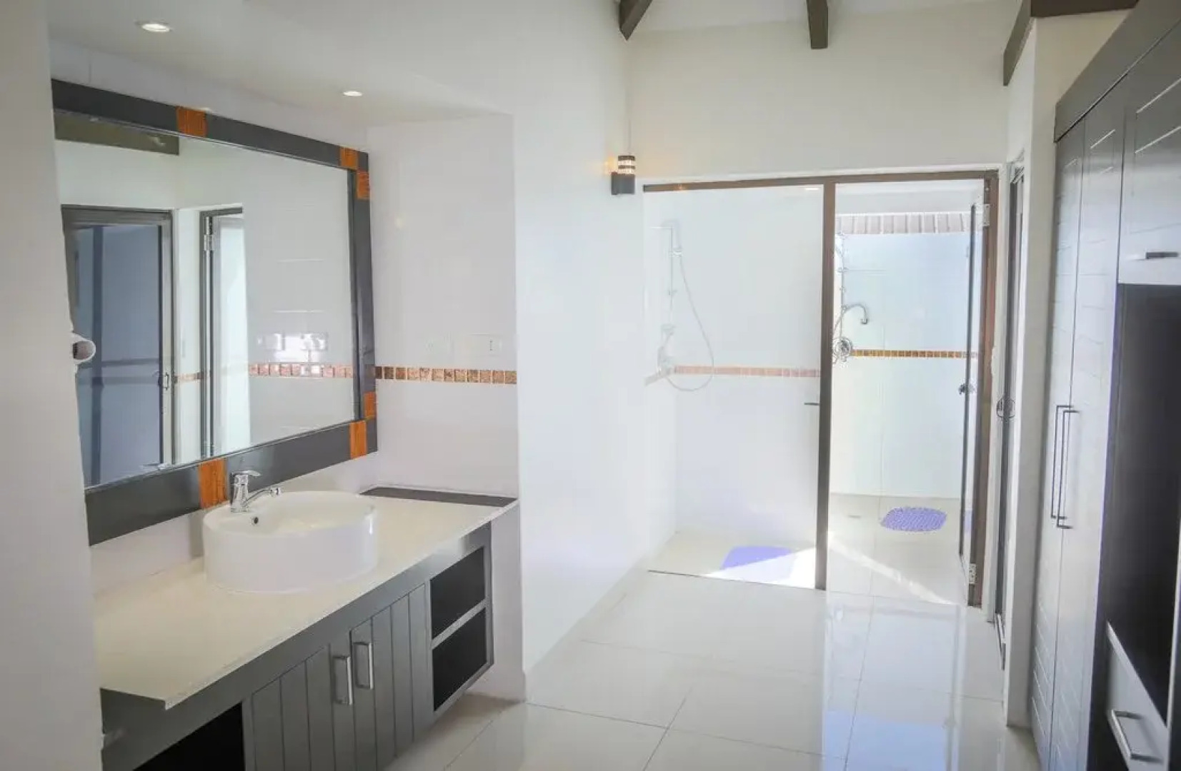 Landers Bay Resort & Spa Fiji - Adults Only