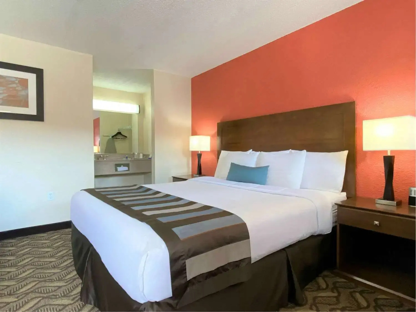 Super 8 by Wyndham Greensburg