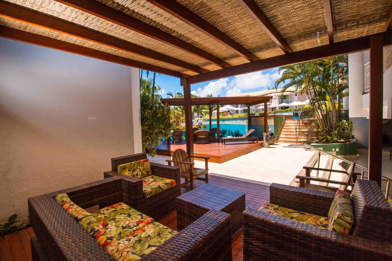 Portal Beach - Rede Soberano