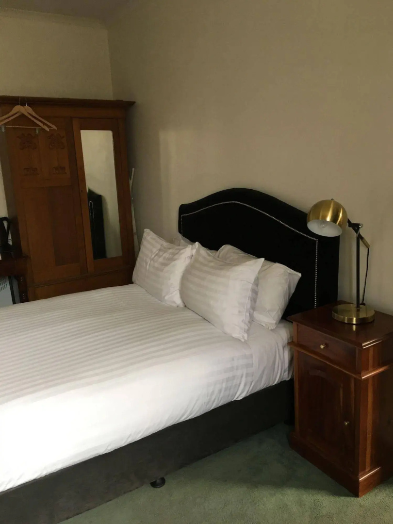 The Macquarie Hotel