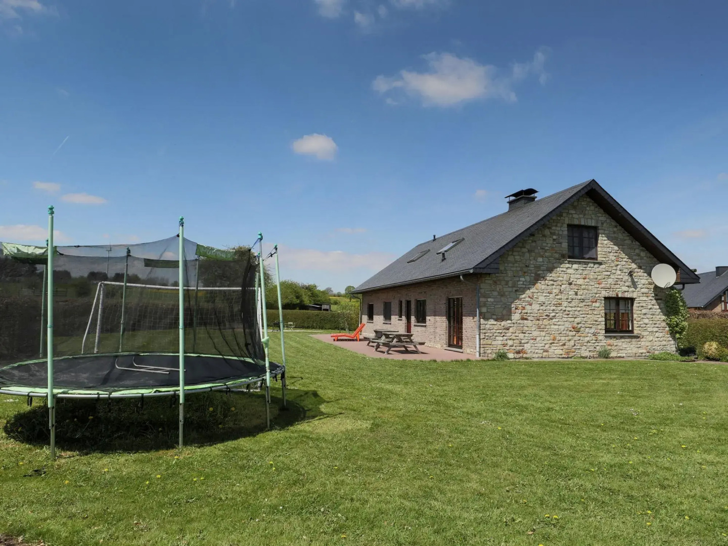 Spacious Holiday Home in the Ardennes with Sauna & Hot Tub