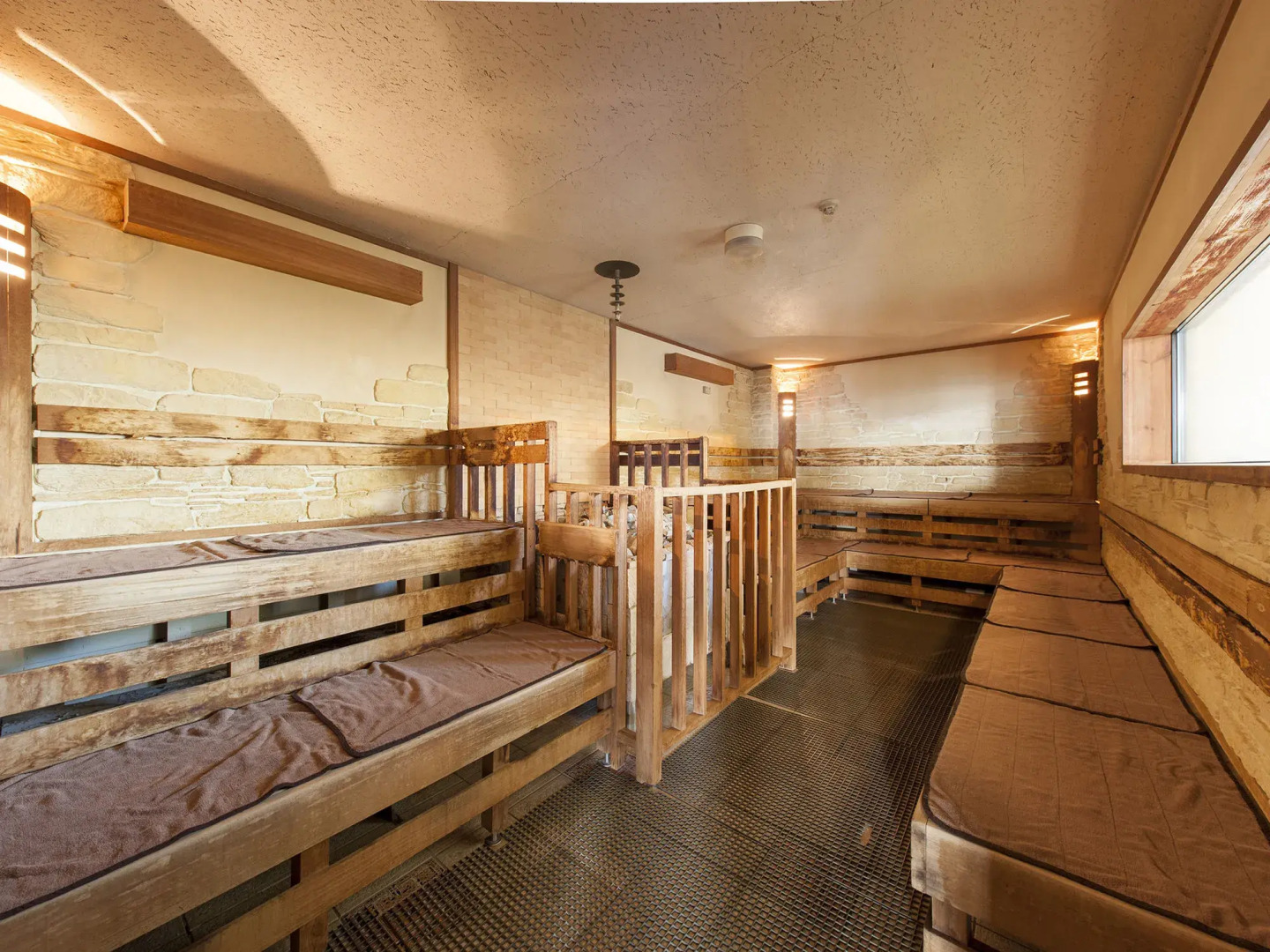 Hana Hotel Fukaya & Spa