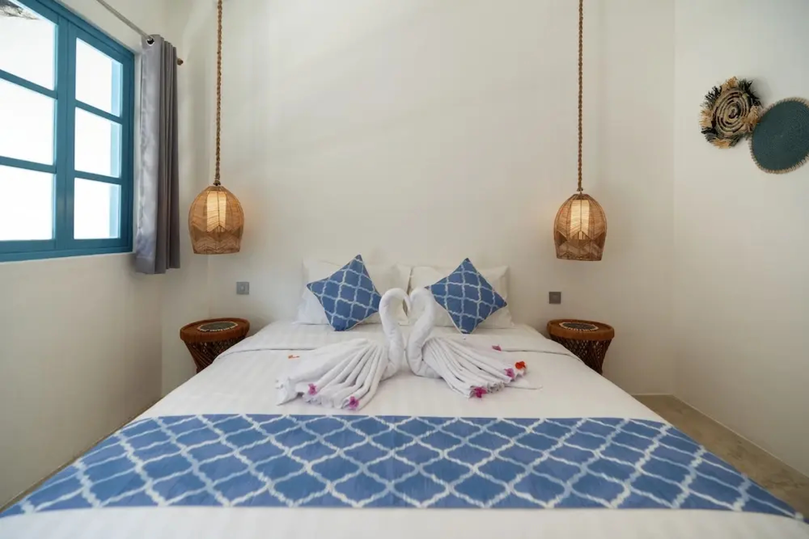 Seaesta Komodo Hotel & Hostel