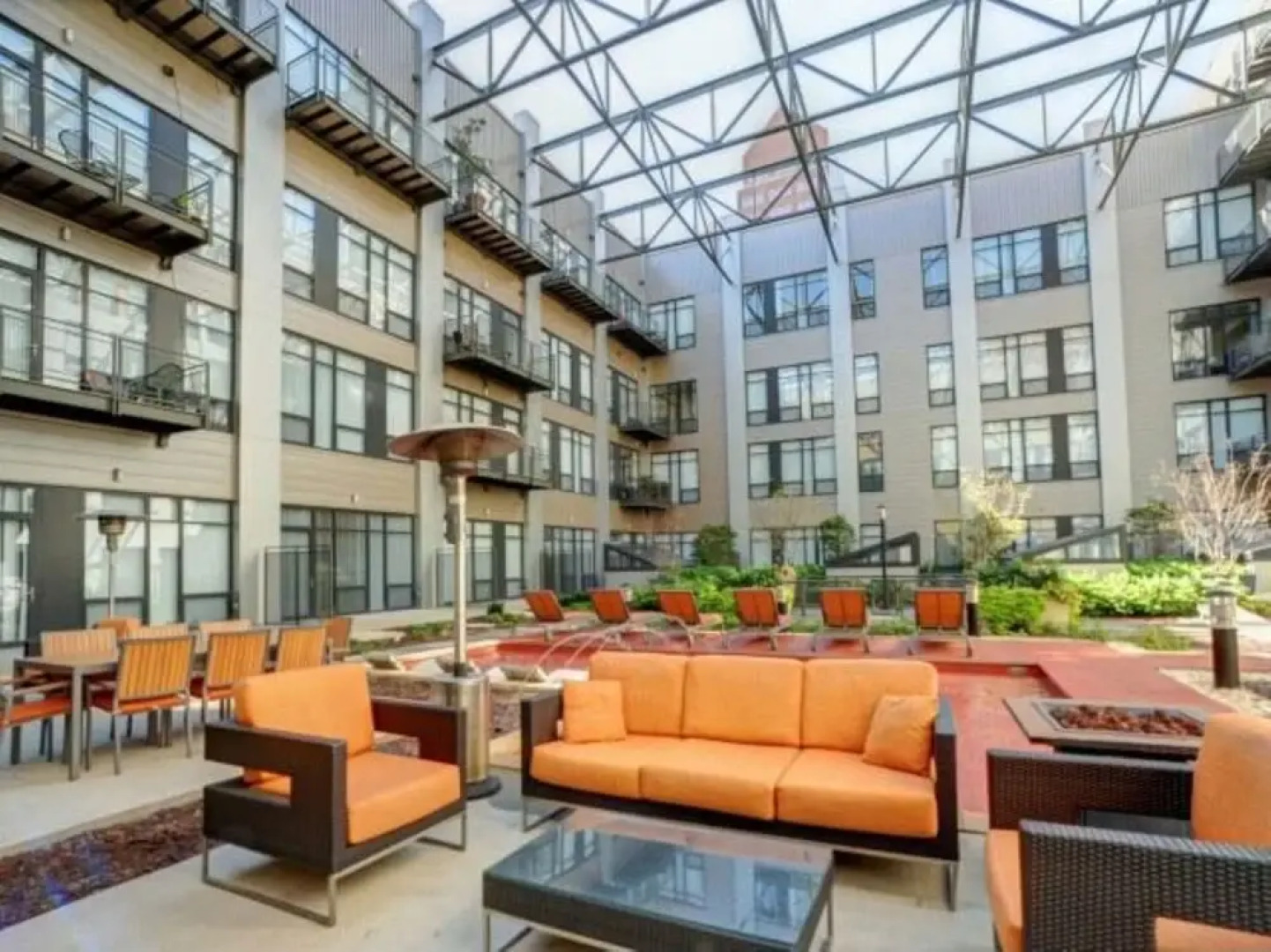 Global Luxury Suites at the Gateway Arch