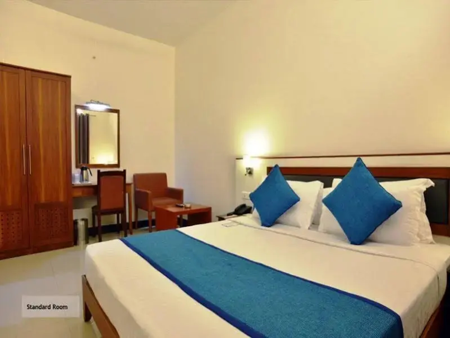 Hotel Marina Residency
