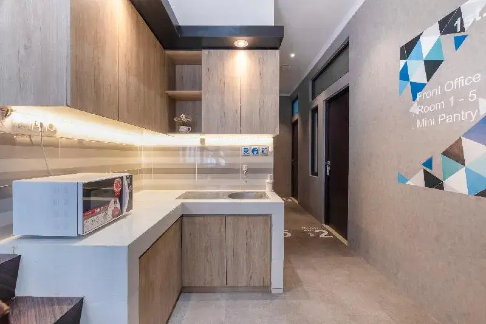 OYO 3246 Rukost Columbus G10