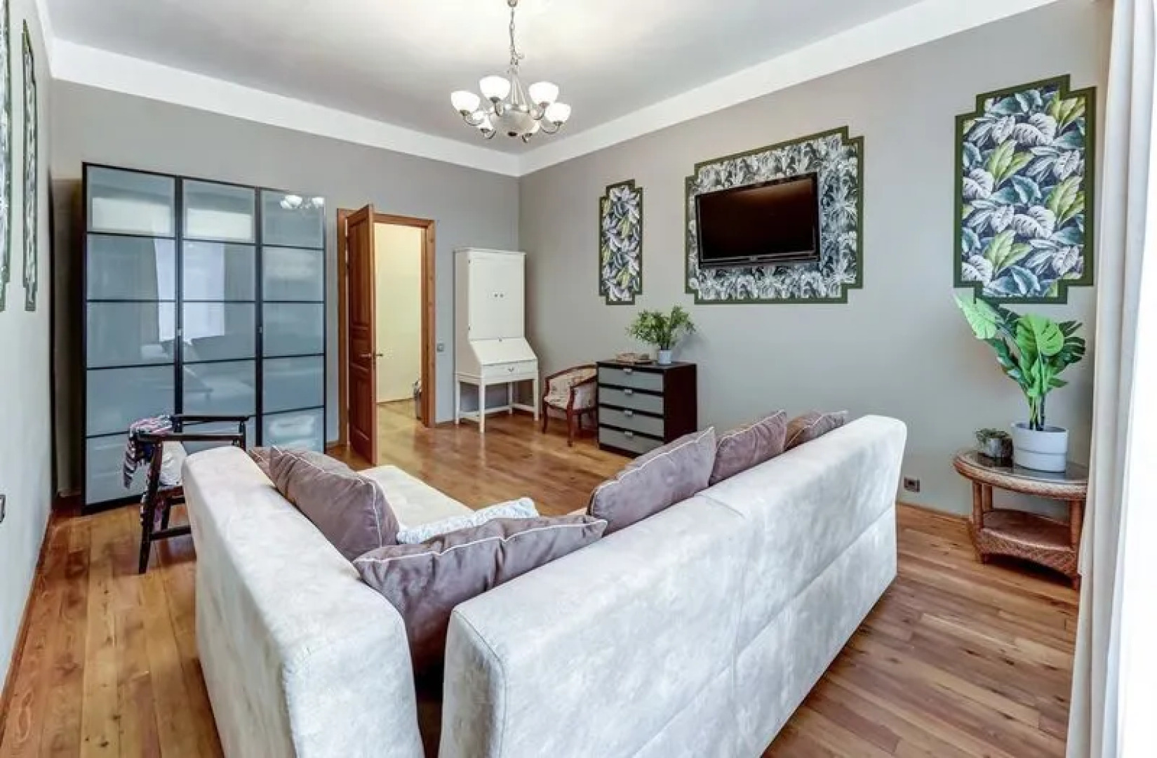 Апартаменты Будь как дома на ул. Колокольной, д. 8, кв. 10