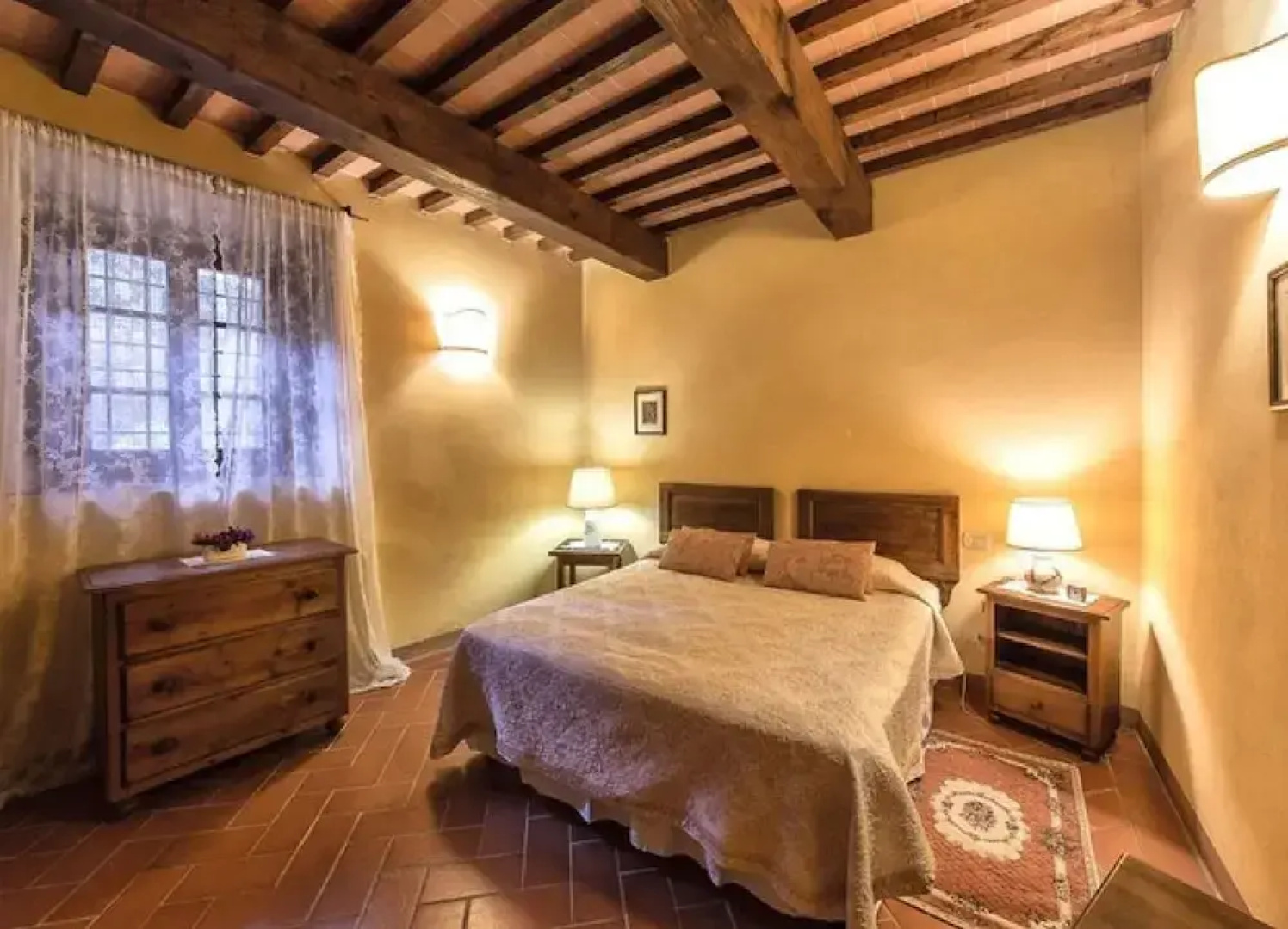 Attractive Apartment in Typical Tuscan Style