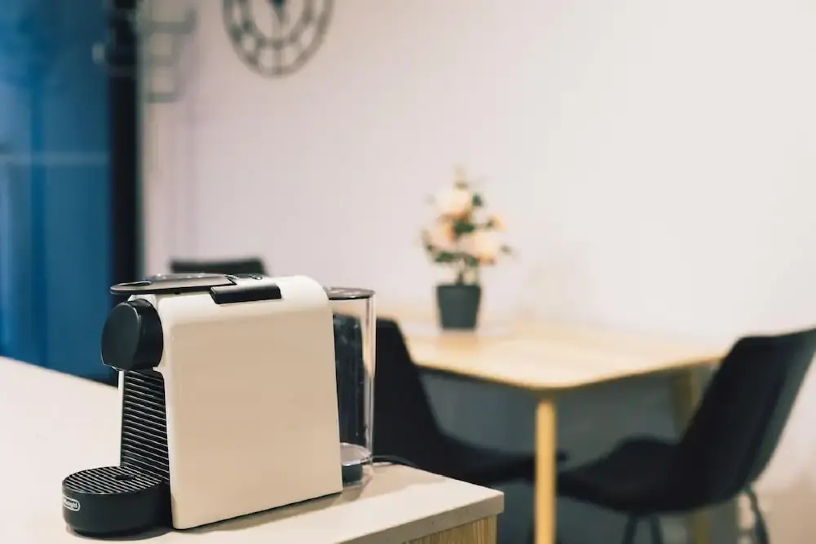 Midnight Apartments Accommodate Canberra