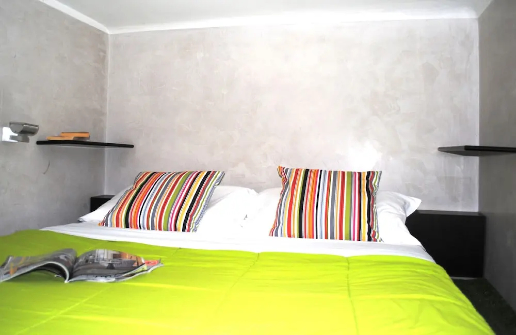 Bnbook - Green Zone Studio