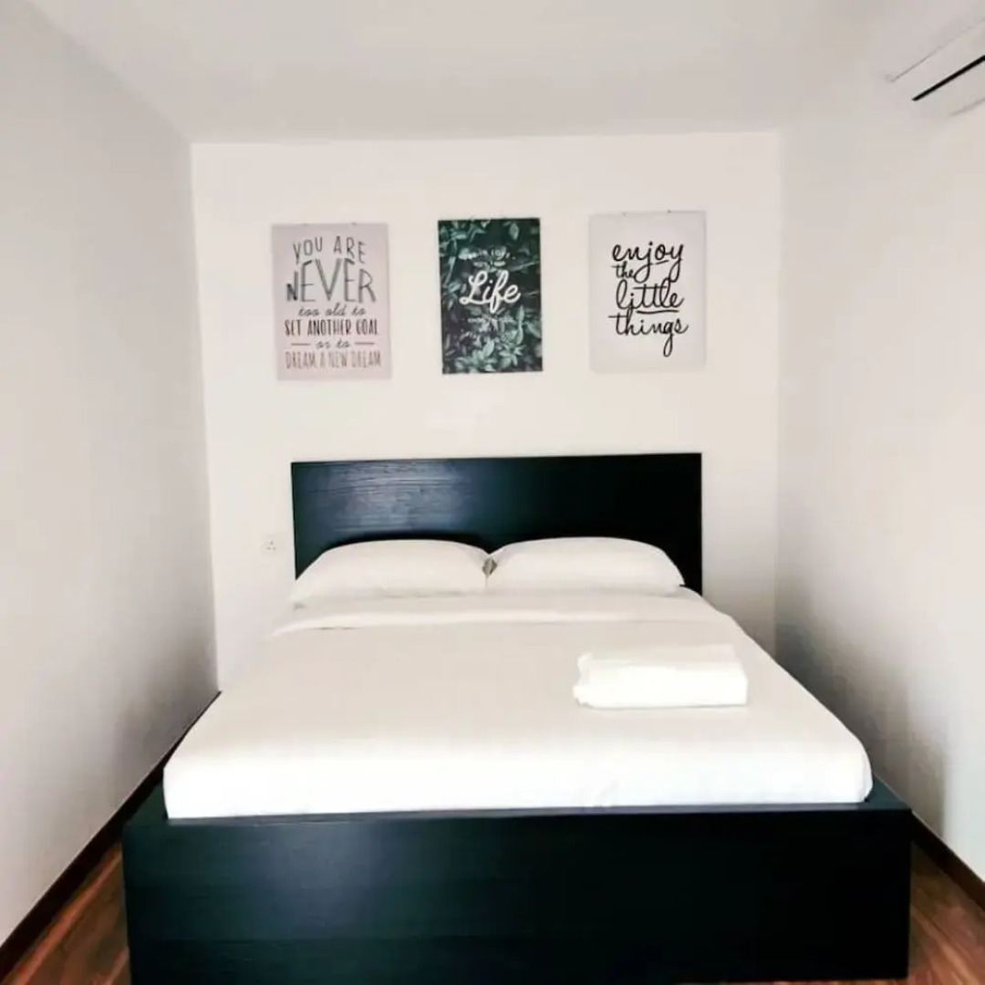 Petak Padin Cottage by The Pool