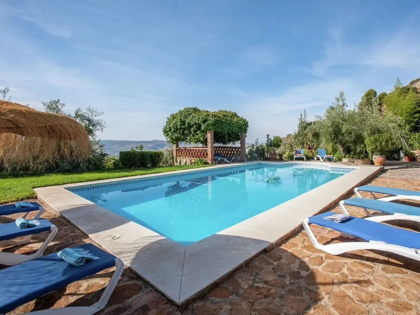 Rural Apartment With Pool And Jacuzzi In An Old Andalusian Country Hous