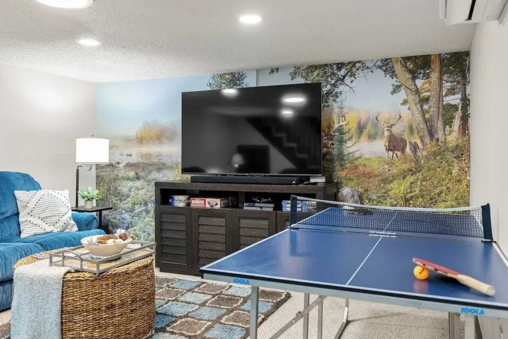 The Bear's Den by Avantstay Prime Location, Renovated w/ Movie & Game Room