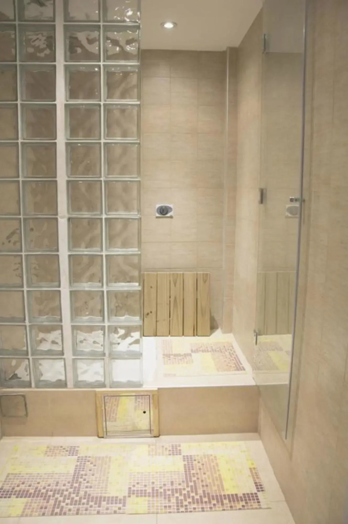 Howard Johnson by Wyndham Funes