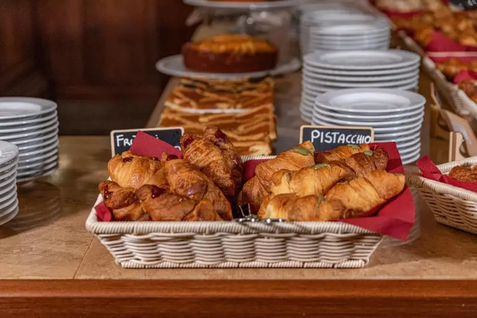 Casanova - Panoramic Rooms and Suites