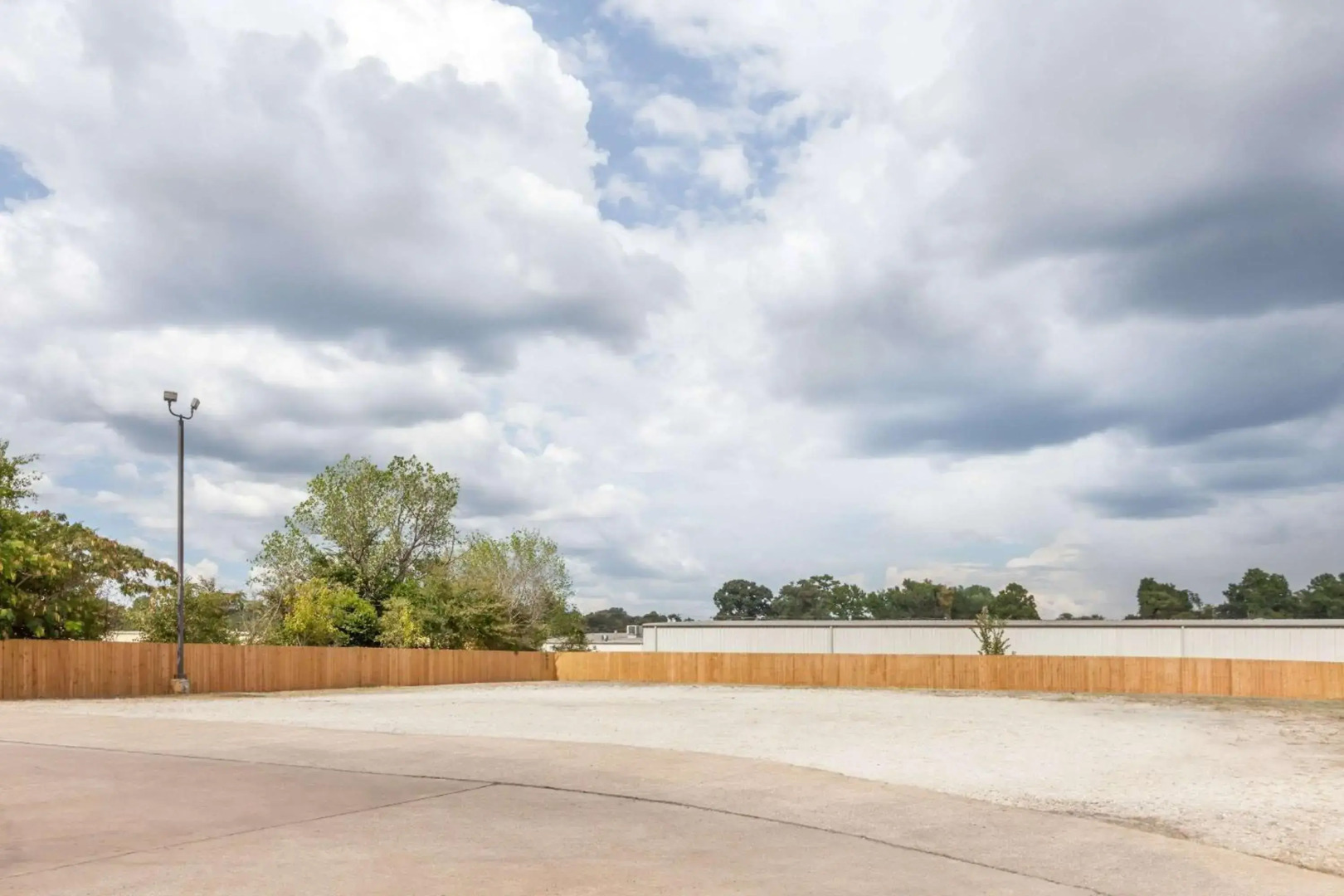 Premier Inn Palestine