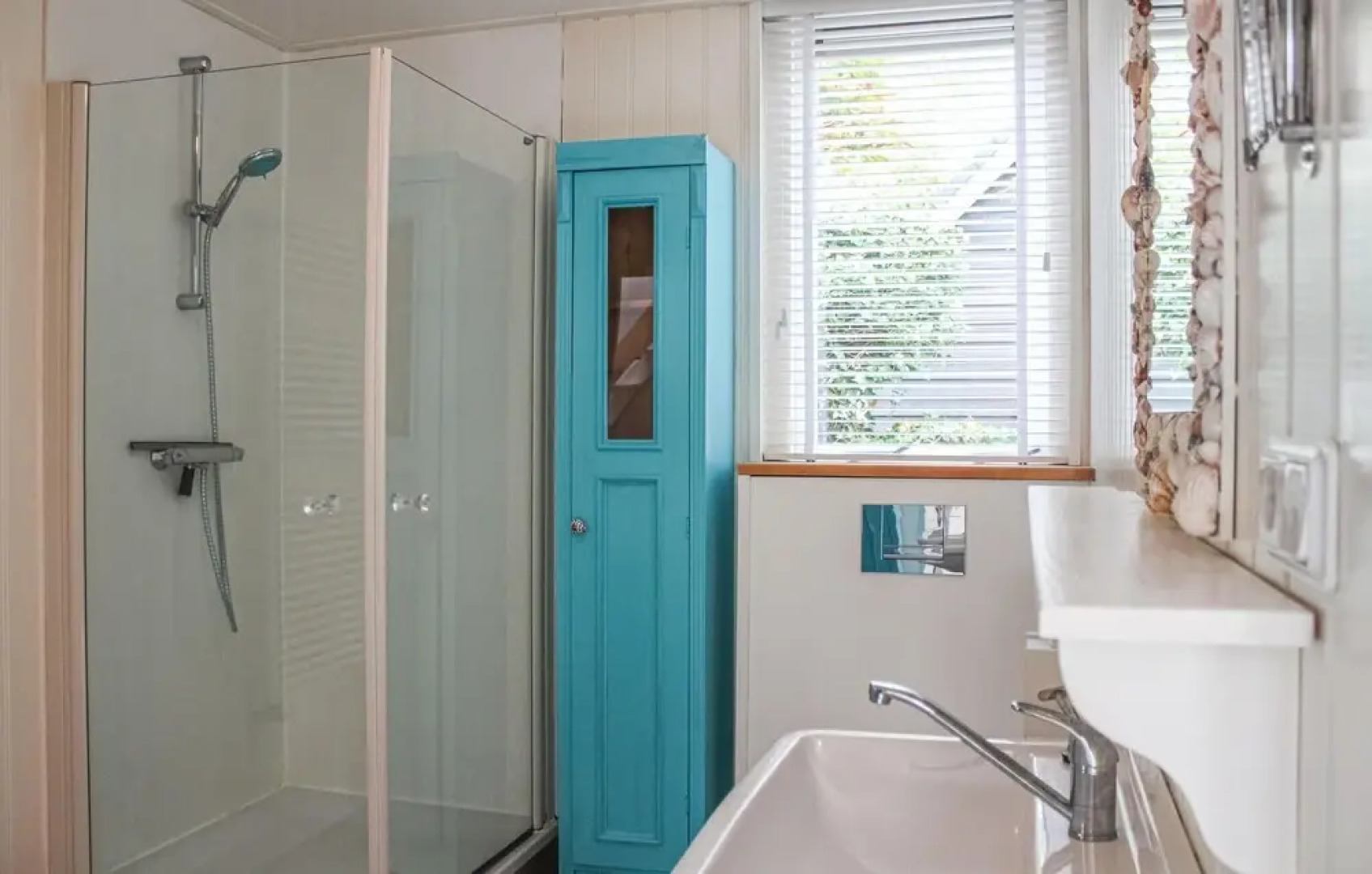 Amazing Home in Bruinisse With 2 Bedrooms, Sauna and Wifi