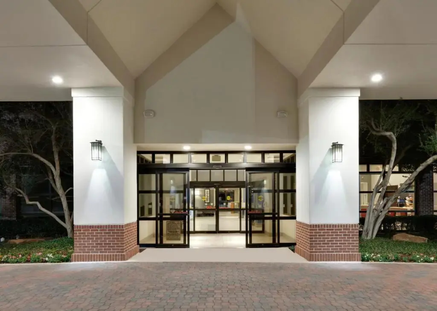 Holiday Inn Express & Suites Irving Conv Ctr - Las Colinas by IHG