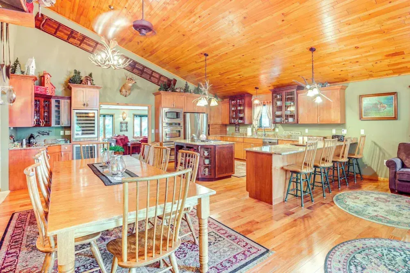 Lake Tomahawk Summer Oasis w/ Deck!