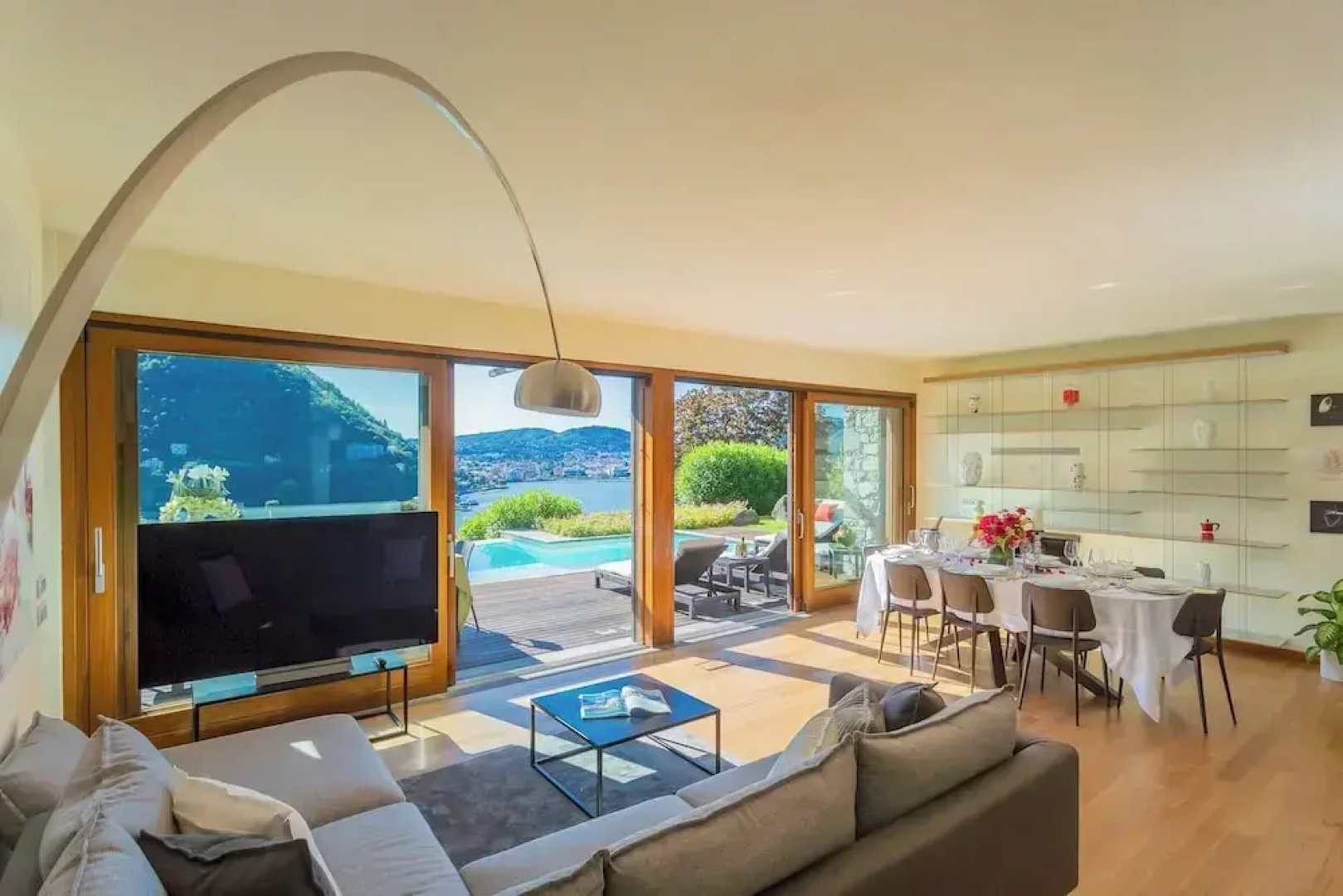 Villa Infinity by Rent all Como