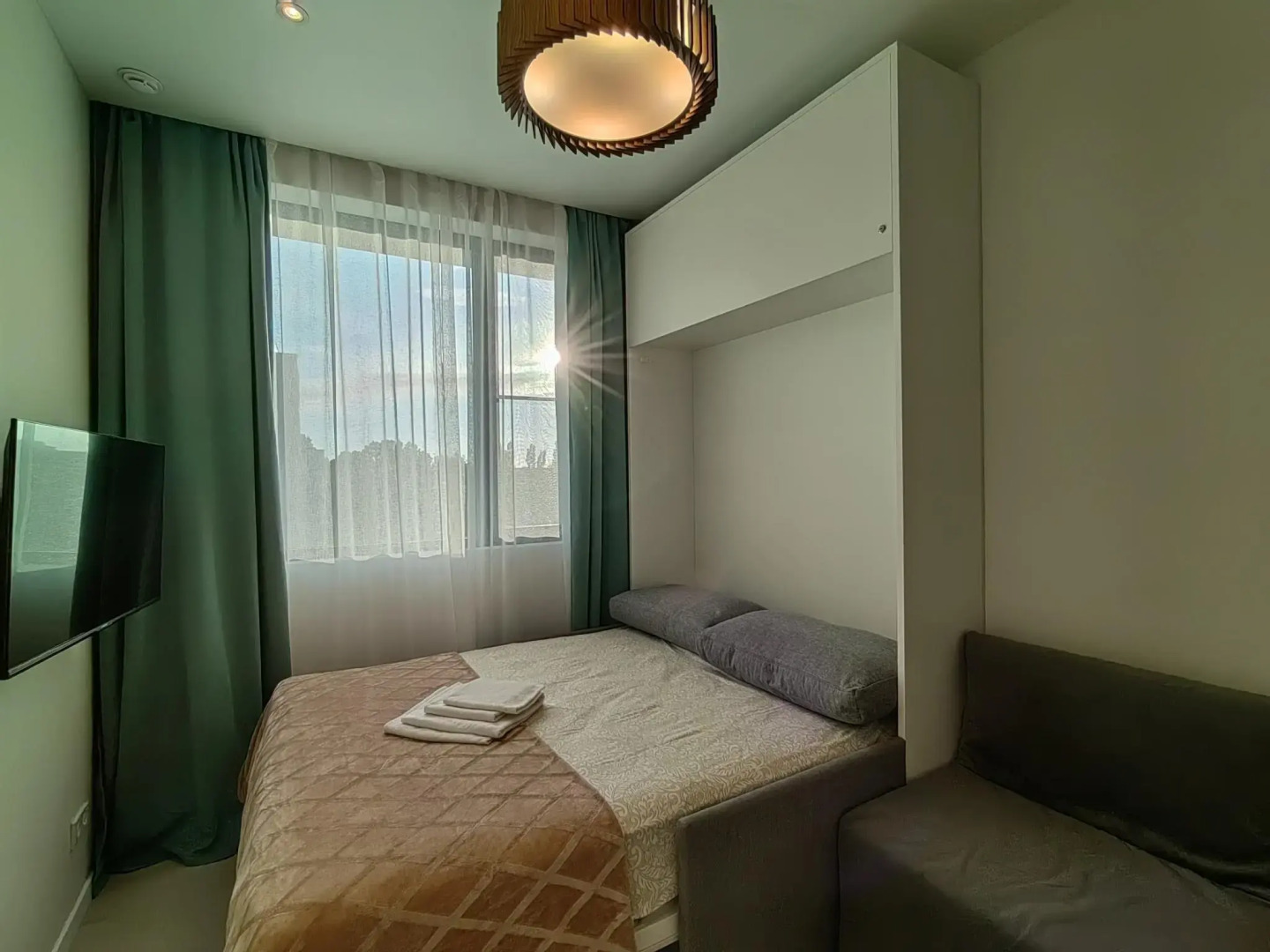 Апартаменты на Пионерском проспекте 20