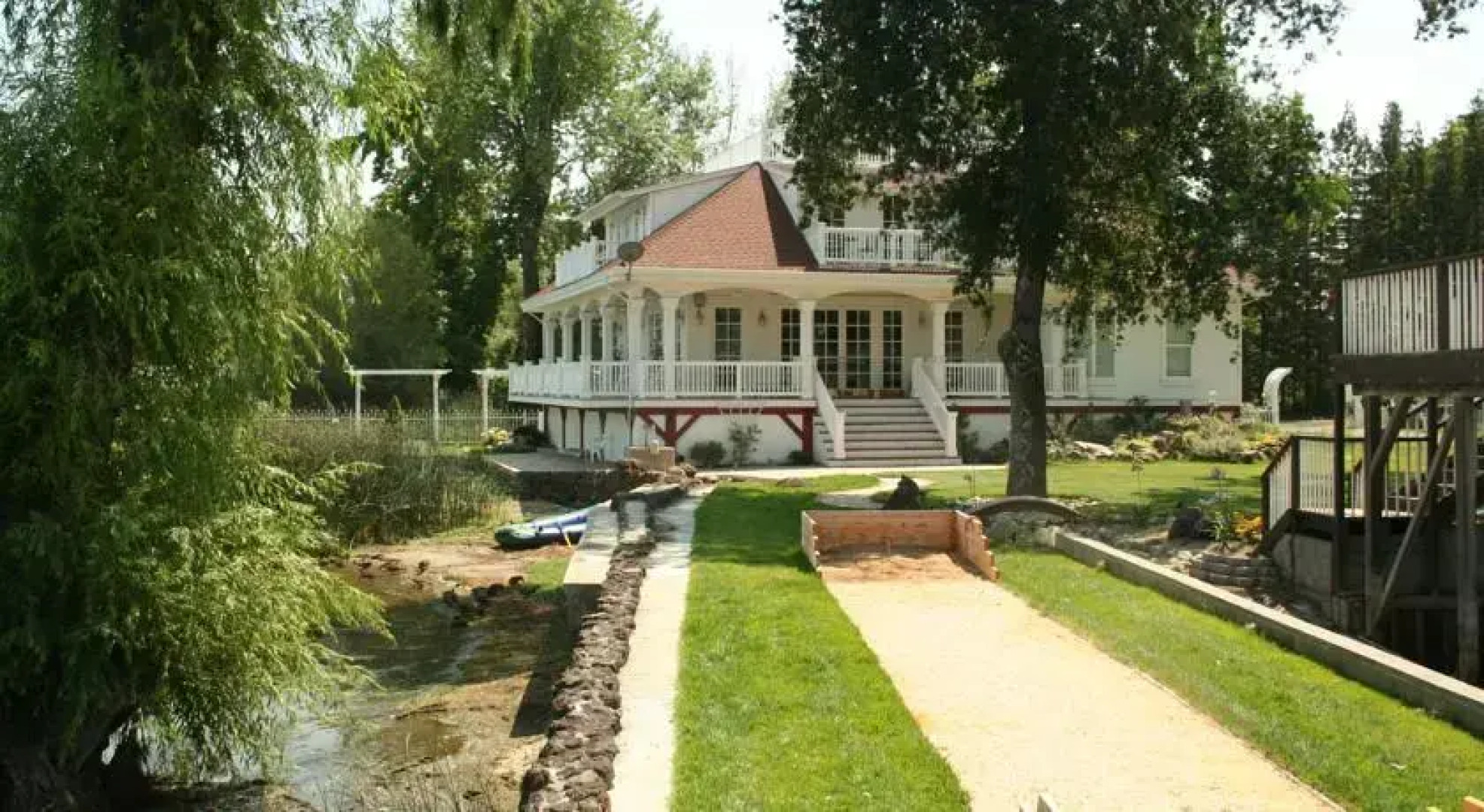 Clear Lake Bed and Breakfast