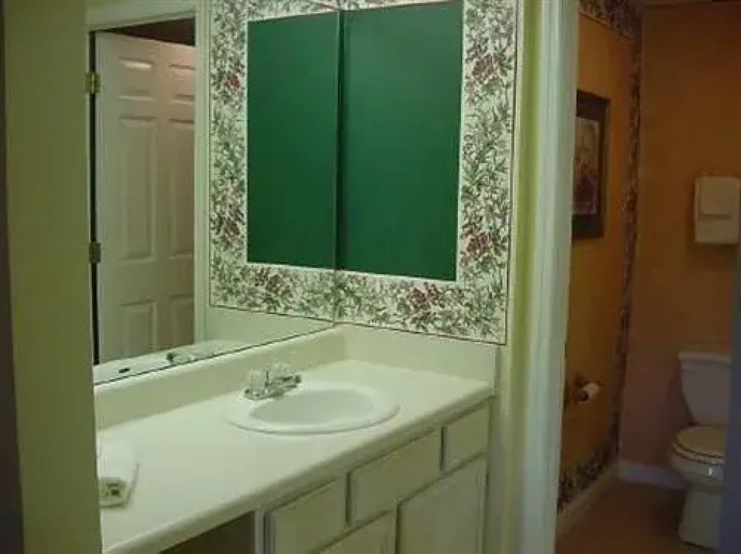 Gatlinburg Towers Condo Unit 501 - Great Location! Close To Town! 3 Bedroom Condo by RedAwning