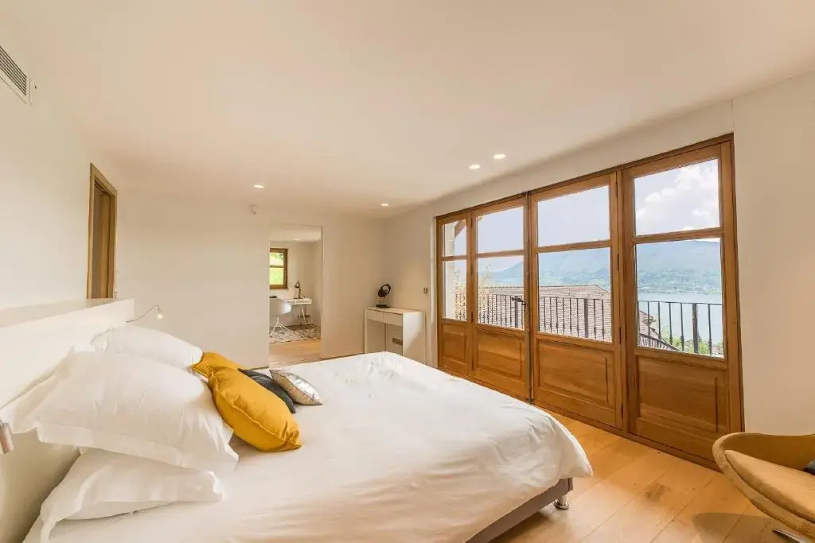 La Corniche Prestige, Luxury Villa with private Wellness and Spa by LocationlacAnnecy, LLA Selections