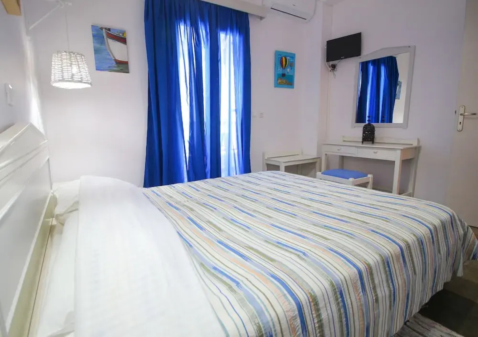 Home with View of Agios Ioannis in Tinos