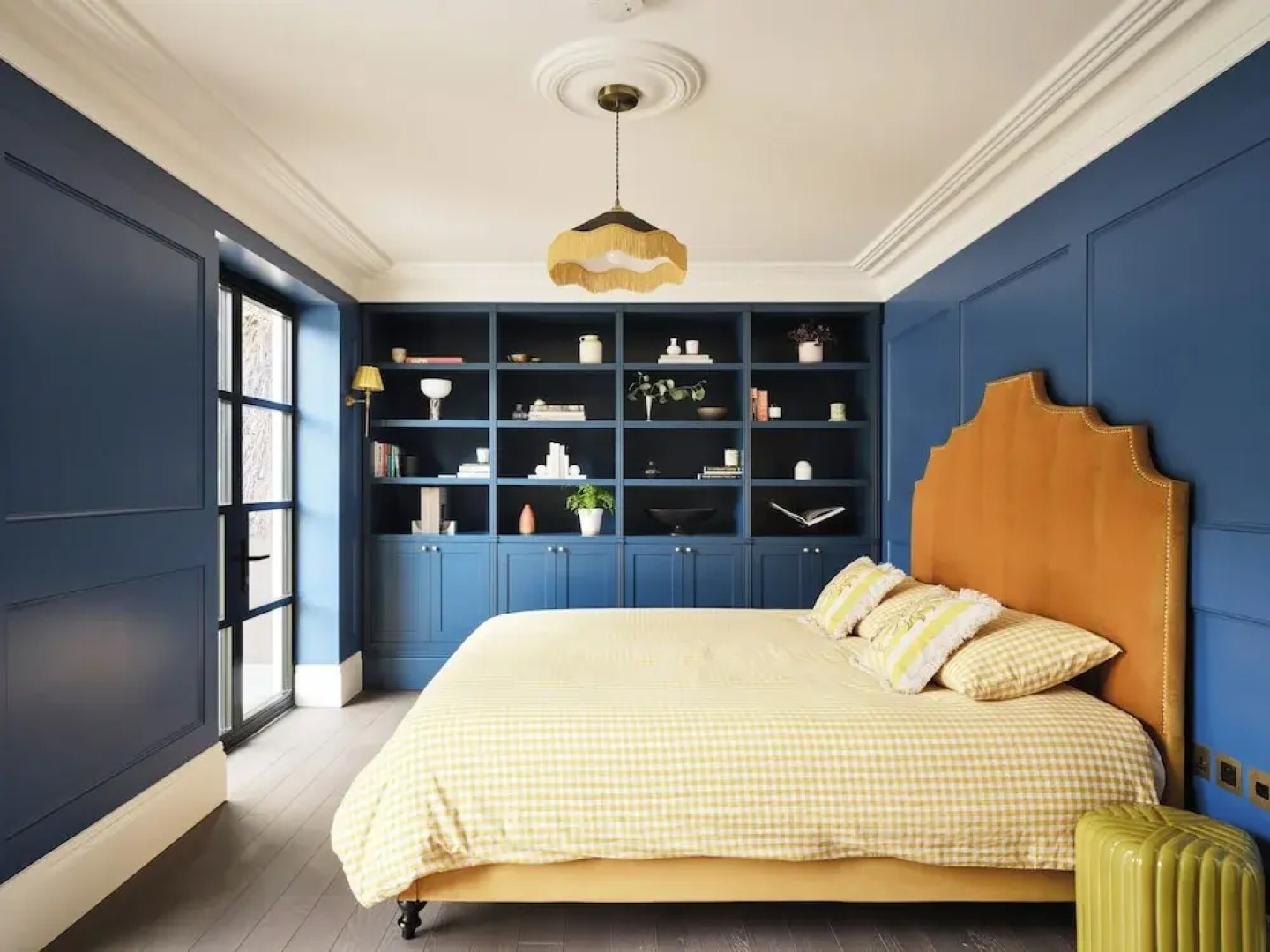 Thames Mansion - River View