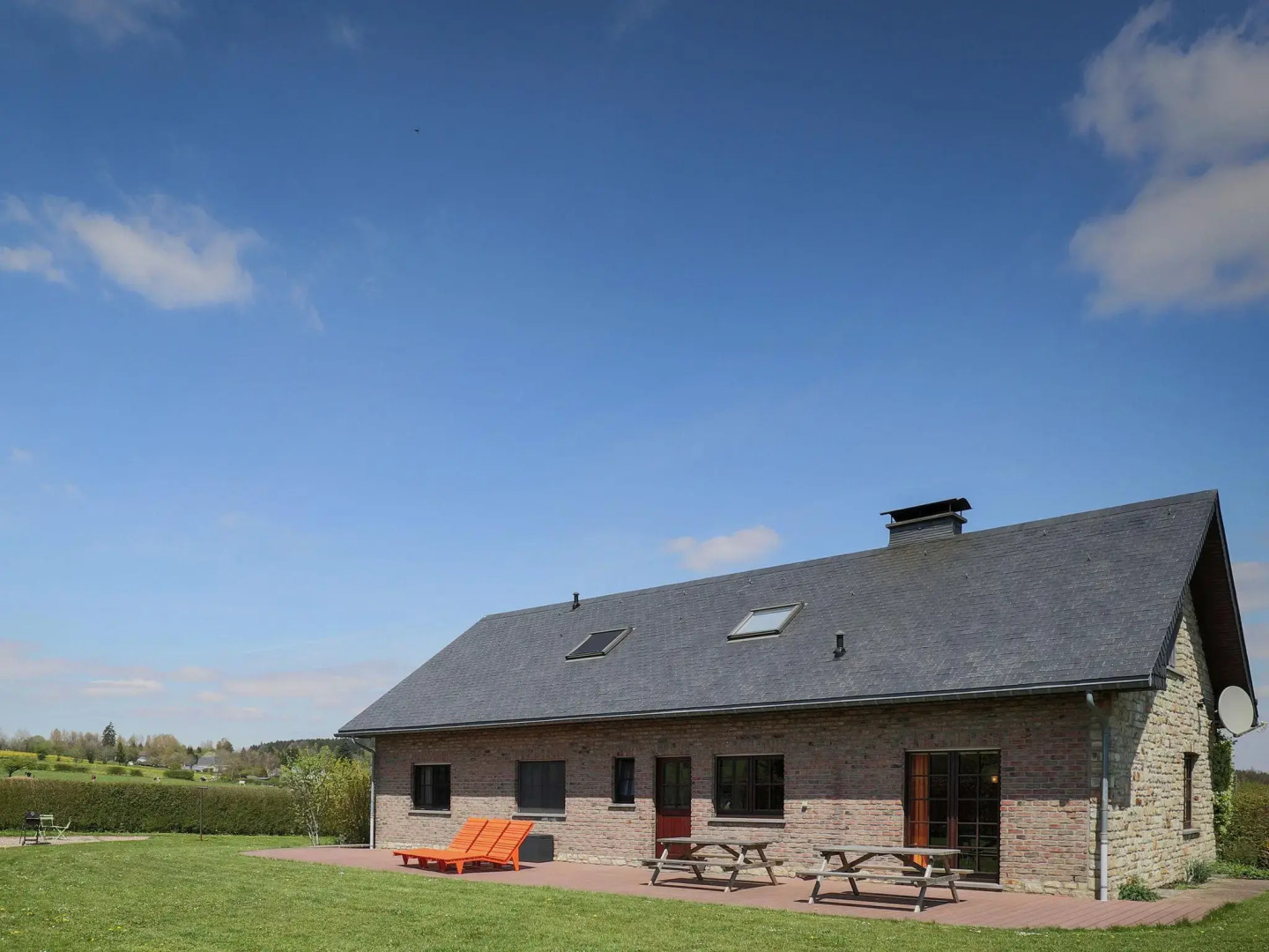 Spacious Holiday Home in the Ardennes with Sauna & Hot Tub