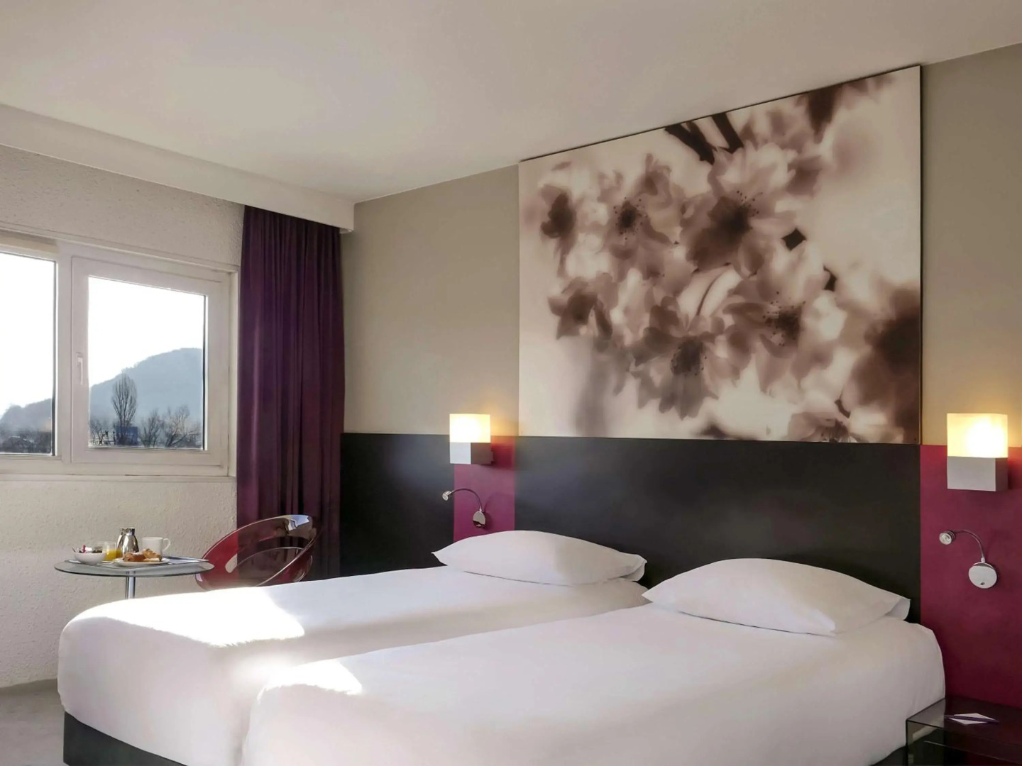 Zhuhai Charming Holiday Hotel