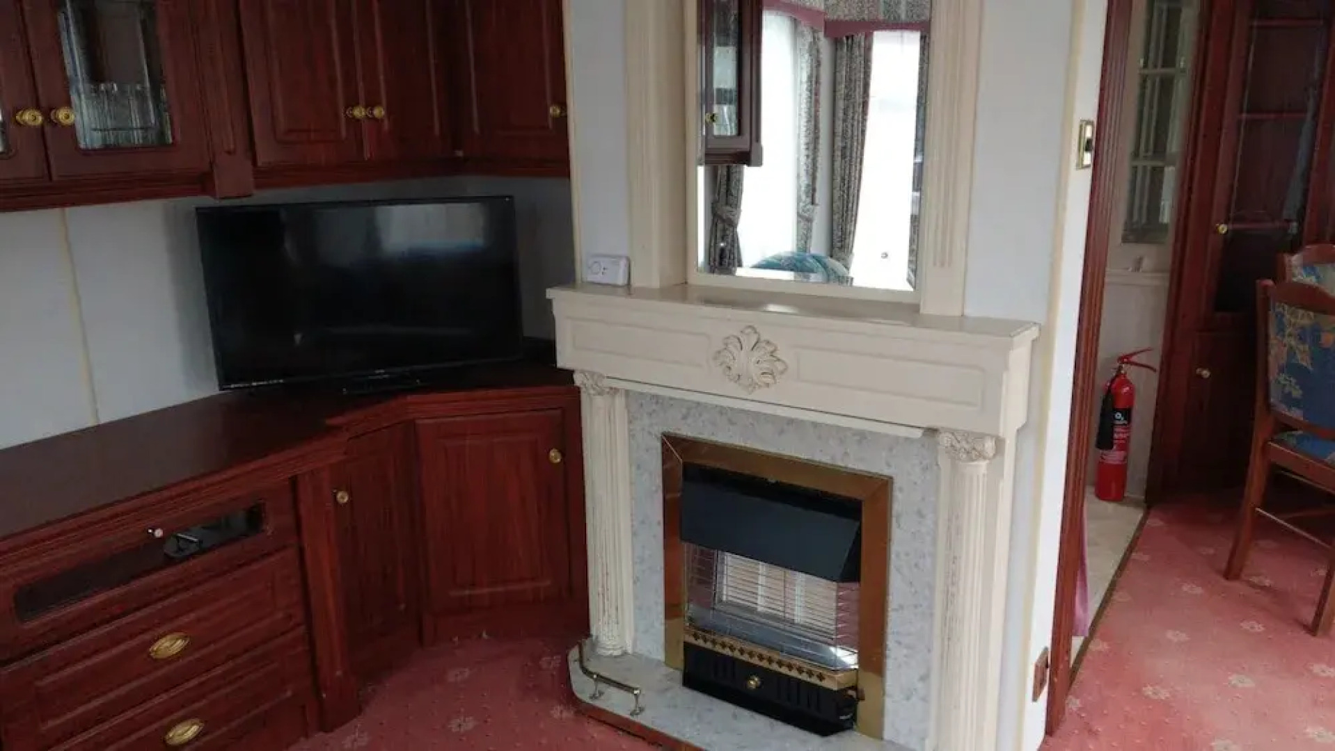 The Boat House Chalet - Boat of Garten - Near Aviemore - Sleeps 6