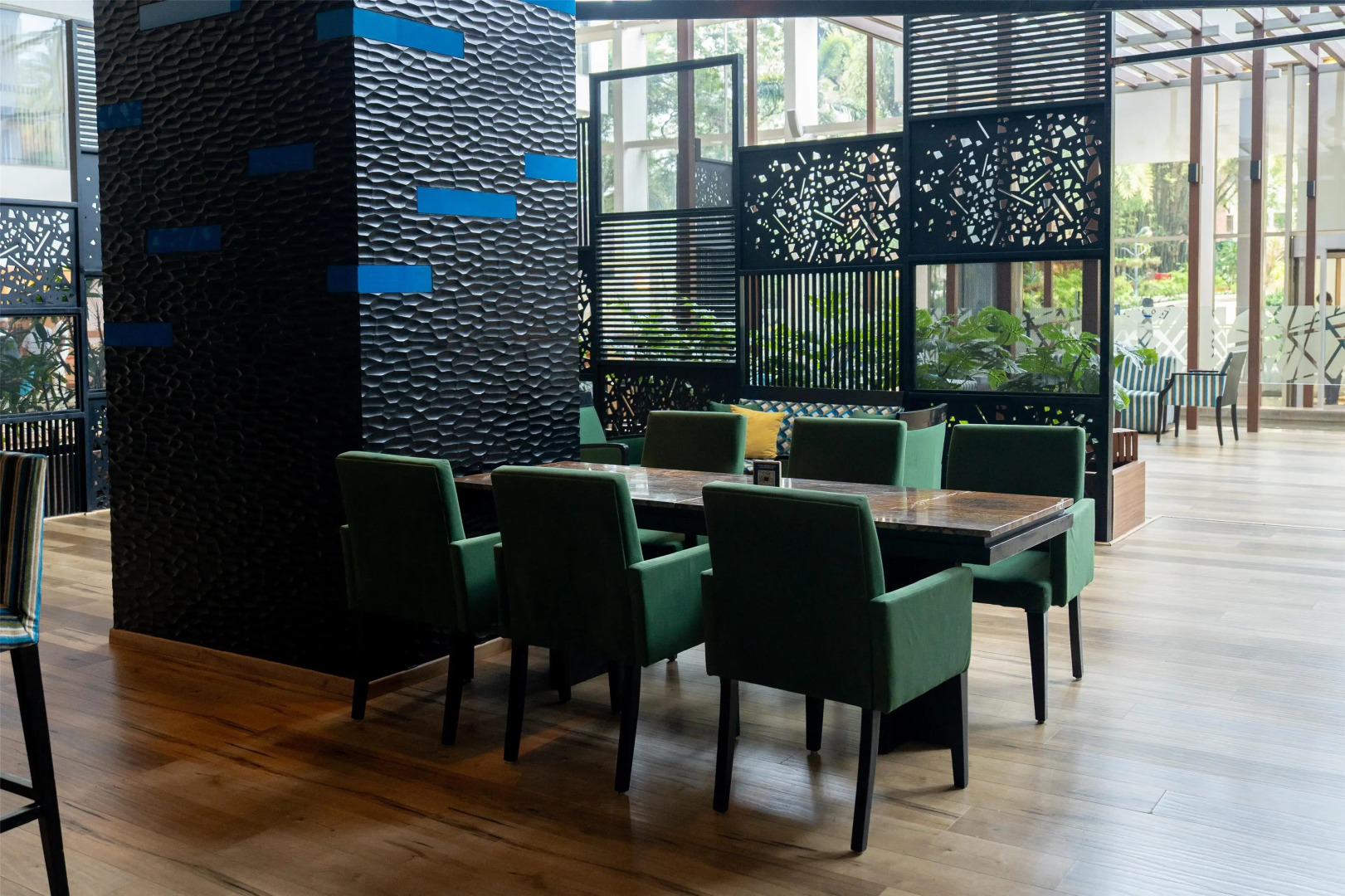 Radisson Blu Plaza Hotel Hyderabad Banjara Hills