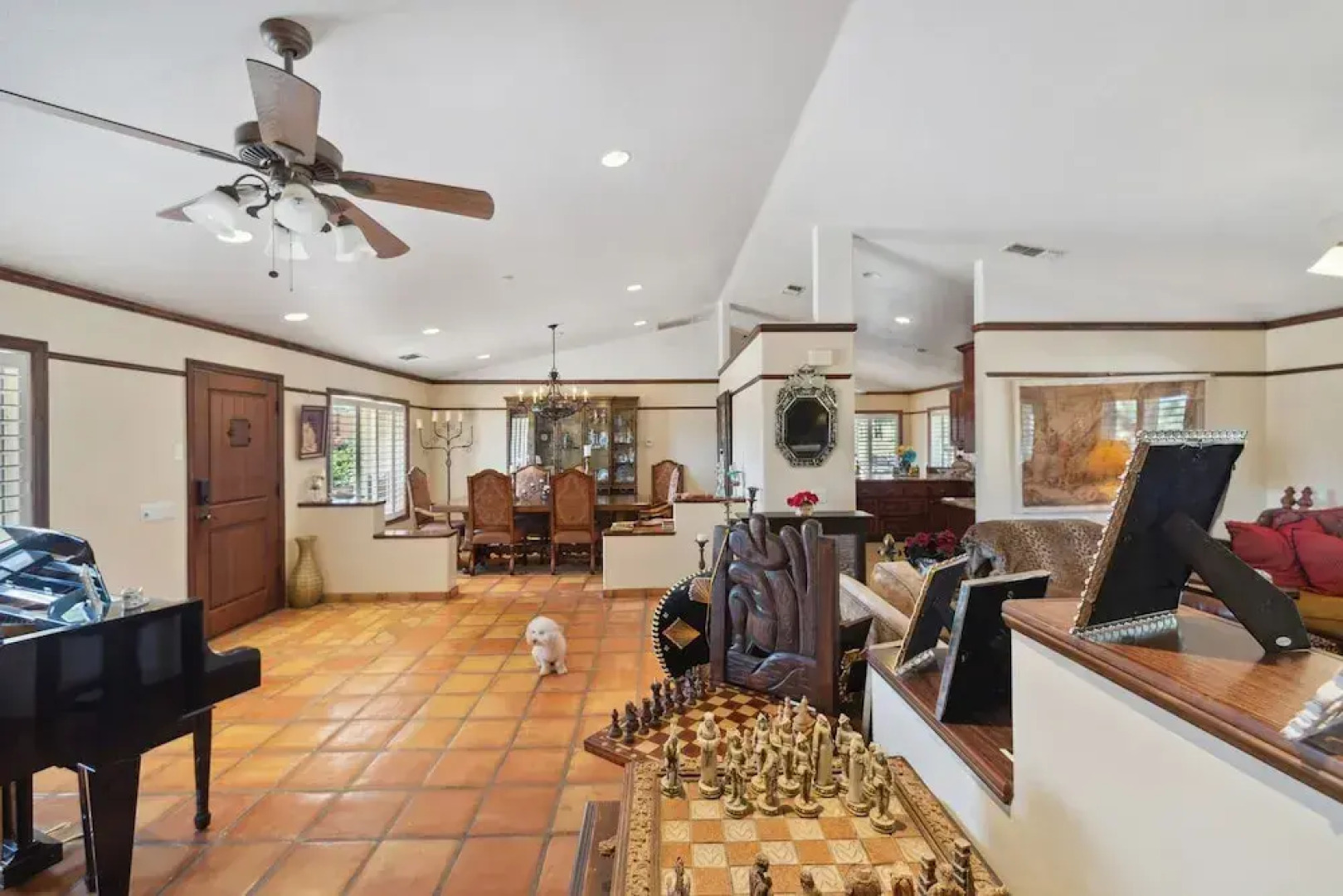 Countryside Spanish Hacienda W/ Spa, Horses, Views by Redawning