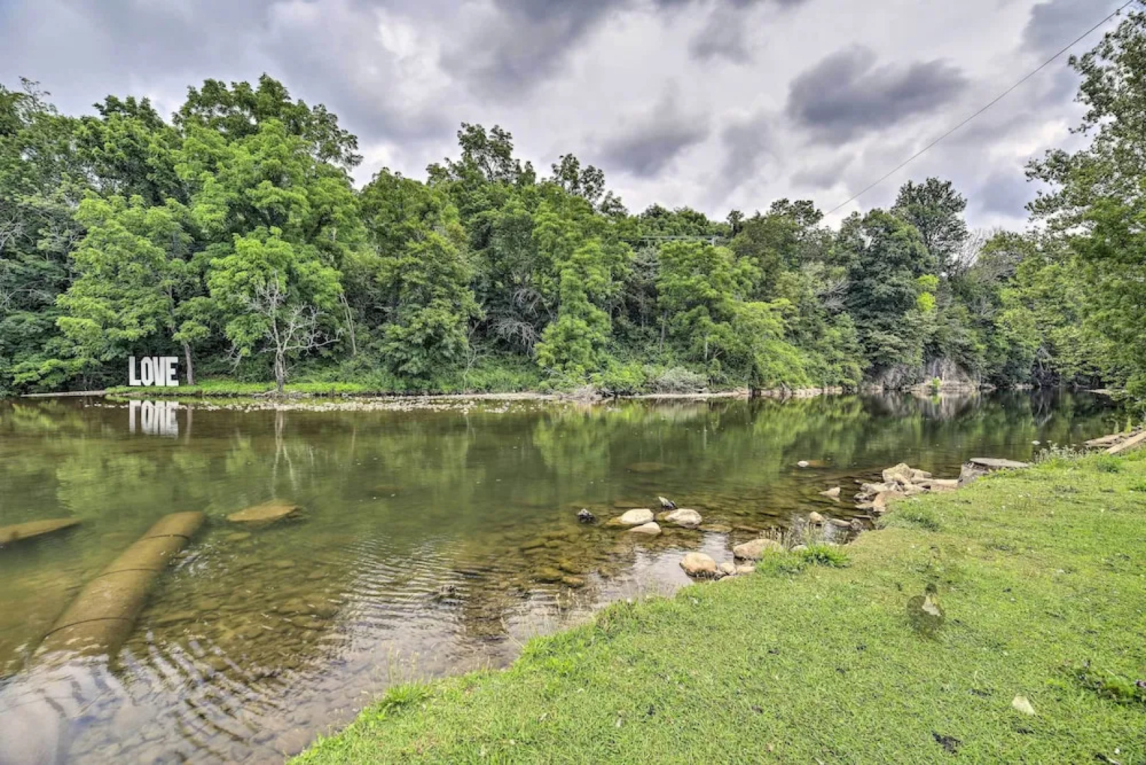 'trout House' in Dtwn Damascus: Near Creeper Trail